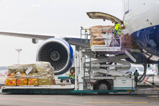 International Air Courier Service Image